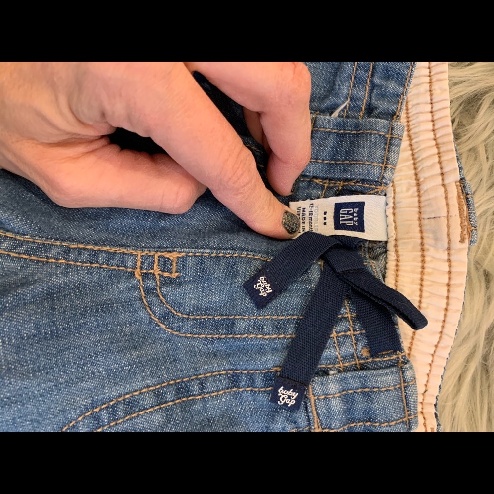Kids Gap capris - Picture 2 of 2